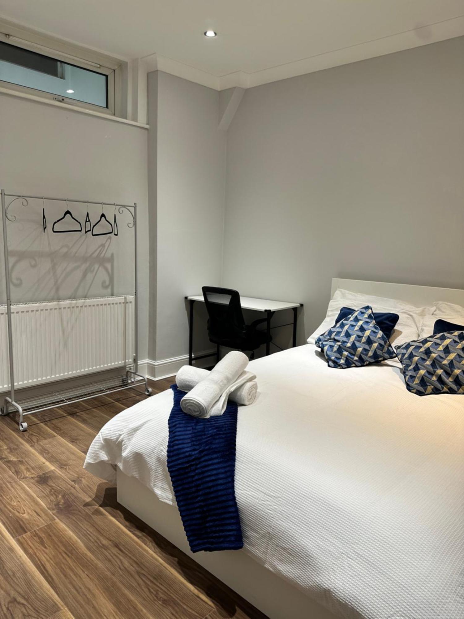 Liverpool Street Blue Bedroom London Eksteriør bilde